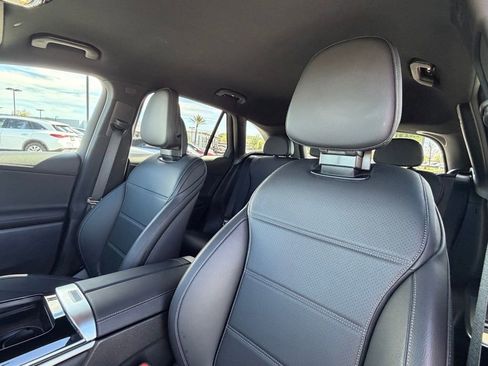 Used 2024 Mercedes-Benz GLC 300 image 20