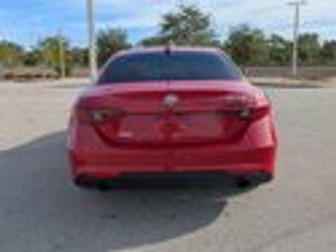Used 2022 Alfa Romeo Giulia Sprint image 30
