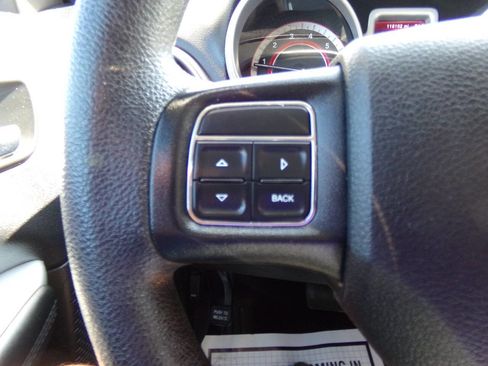 Used 2017 Dodge Journey SE w/ Flexible Seating Group image 59