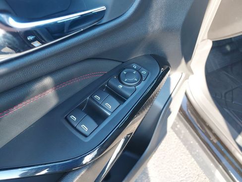 New 2026 Chevrolet Trax RS w/ Driver Confidence Package FWD image 11