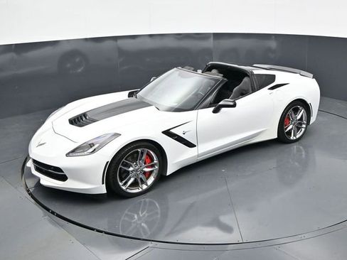 Used 2017 Chevrolet Corvette Stingray Coupe RWD image 28