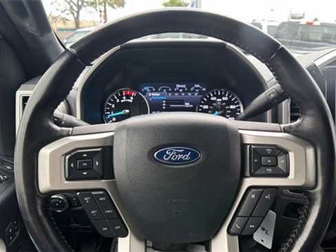 Used 2022 Ford F250 Lariat w/ Lariat Value Package image 12