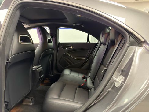 Used 2014 Mercedes-Benz CLA 250 image 31