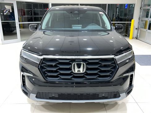 New 2025 Honda Pilot EX-L image 3