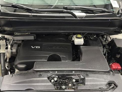 Used 2020 Nissan Pathfinder S FWD image 27