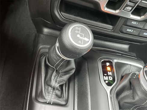 New 2025 Jeep Gladiator Sport image 20