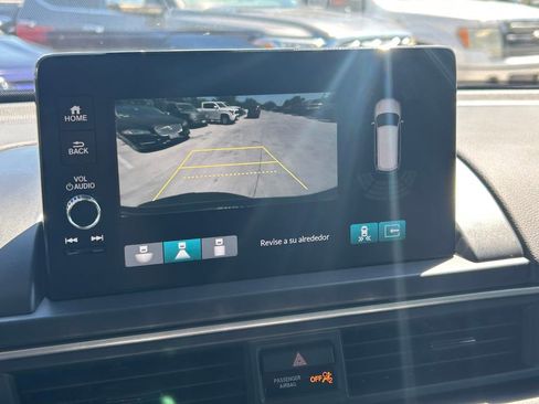Used 2024 Honda Pilot Touring image 36