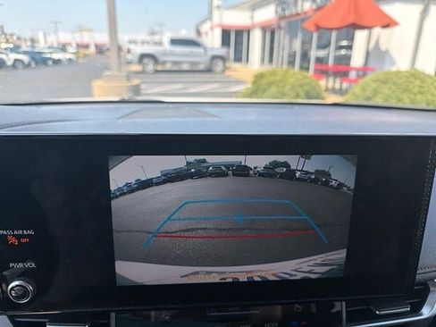 Certified 2025 Toyota Sienna XSE FWD image 18