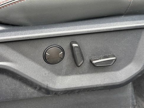 Used 2025 Ford Expedition Active image 14