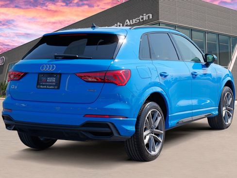 Certified 2023 Audi Q3 2.0T Premium w/ Black Optic Sport Package image 4
