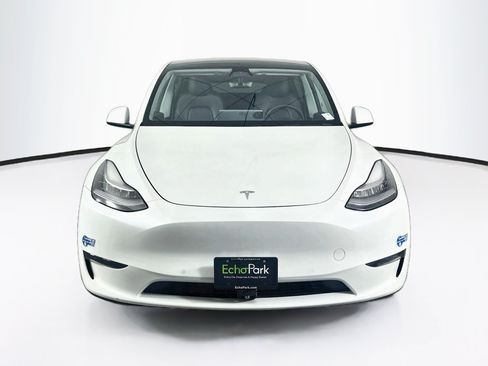 Used 2020 Tesla Model Y Performance AWD/4WD image 2