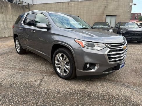 Used 2021 Chevrolet Traverse High Country w/ LPO, Floor Liner Package AWD/4WD image 9