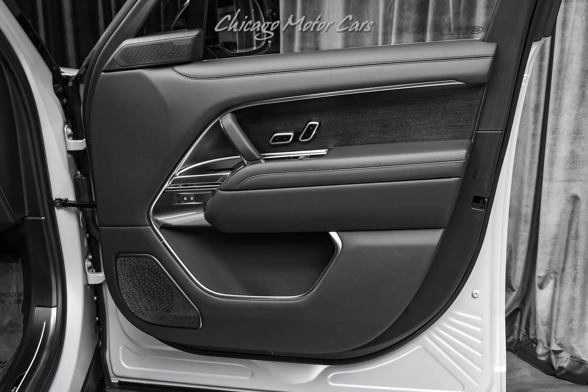Used 2026 Land Rover Range Rover Long Wheelbase Autobiography AWD/4WD image 39