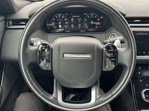 Used 2019 Land Rover Range Rover Velar R-Dynamic SE image 19