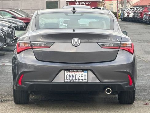 Used 2019 Acura ILX w/ Premium Package image 5