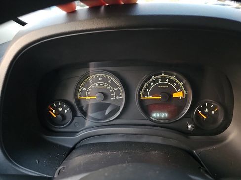 Used 2016 Jeep Patriot Sport image 13