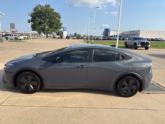 Certified 2026 Toyota Prius LE FWD image 5