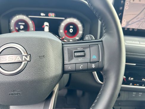 Used 2026 Nissan Rogue SL AWD/4WD image 26