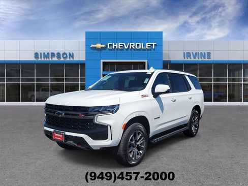 Used 2021 Chevrolet Tahoe Z71 w/ Luxury Package AWD/4WD image 4