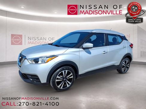 Used 2019 Nissan Kicks SV FWD image 4