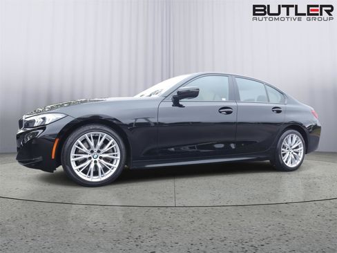Used 2023 BMW 330i Sedan w/ Driving Assistance Package RWD image 1