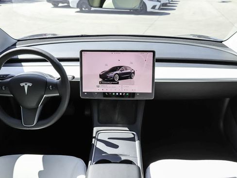 Used 2023 Tesla Model 3 Standard Range RWD image 13