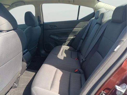 Used 2024 Nissan Altima 2.5 SV image 20