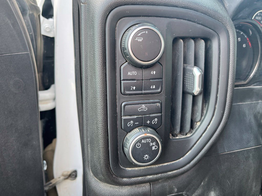 Used 2021 Chevrolet Silverado 1500 Custom Trail Boss w/ Safety Confidence Package AWD/4WD image 11