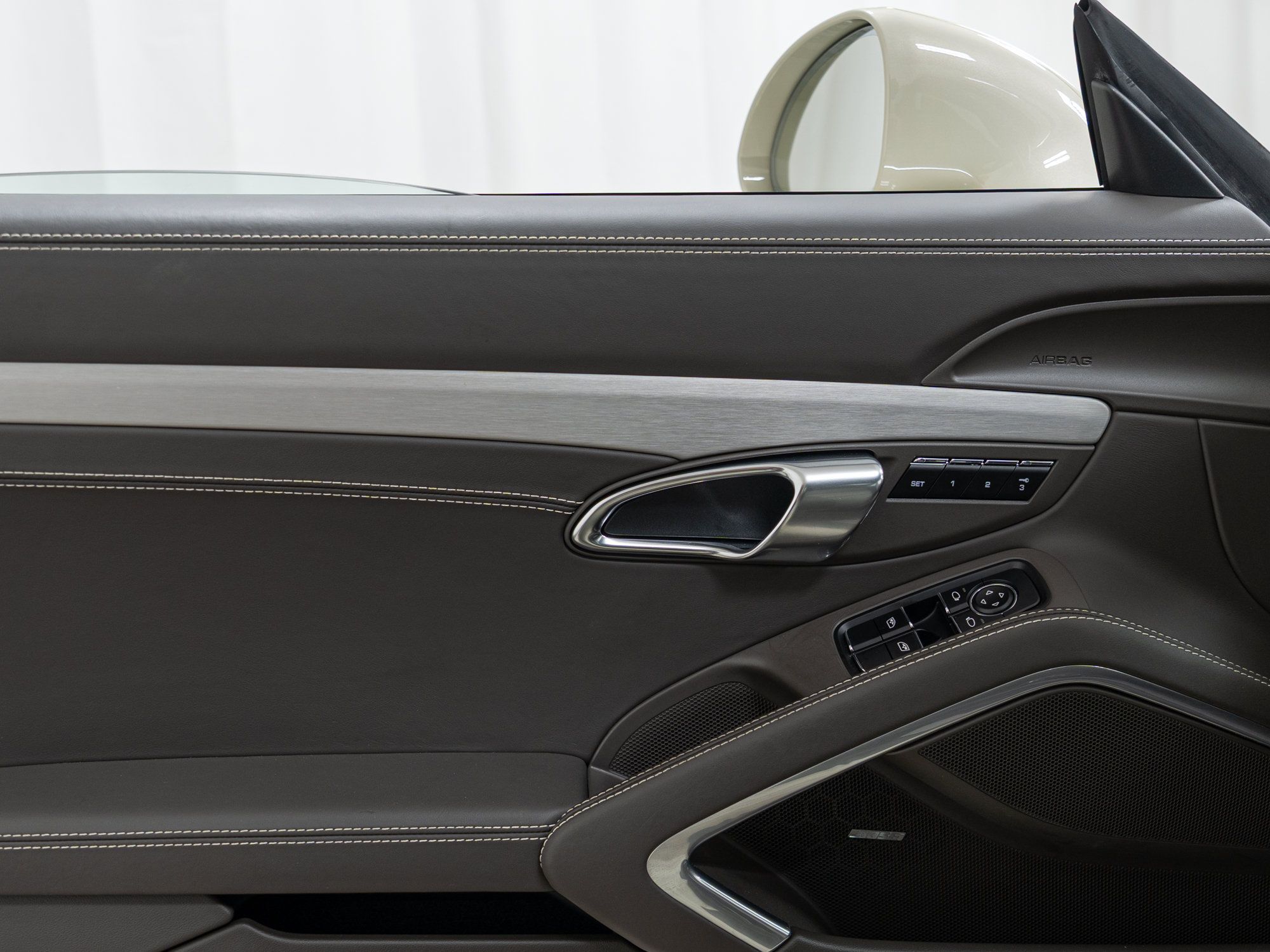 Certified 2014 Porsche 911 50th Anniversary Edition RWD image 17