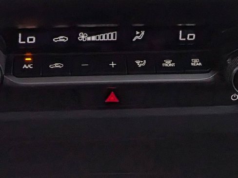 Certified 2025 MAZDA CX-30 AWD 2.5 S w/ Select Sport Pkg image 18