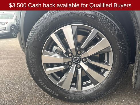 New 2026 Nissan Pathfinder SL image 28