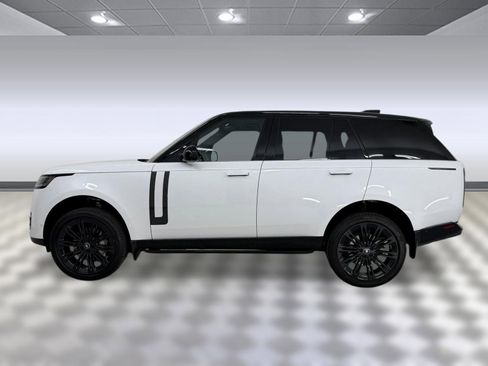 Used 2025 Land Rover Range Rover SE AWD/4WD image 2