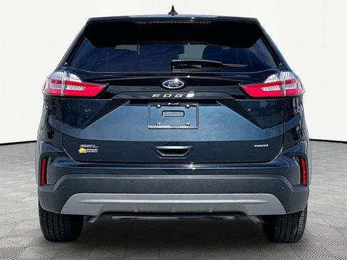 Used 2024 Ford Edge SEL w/ Convenience Package image 5