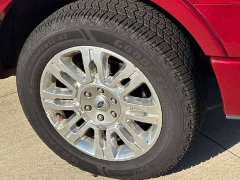 Used 2014 Ford F150 Platinum AWD/4WD image 9