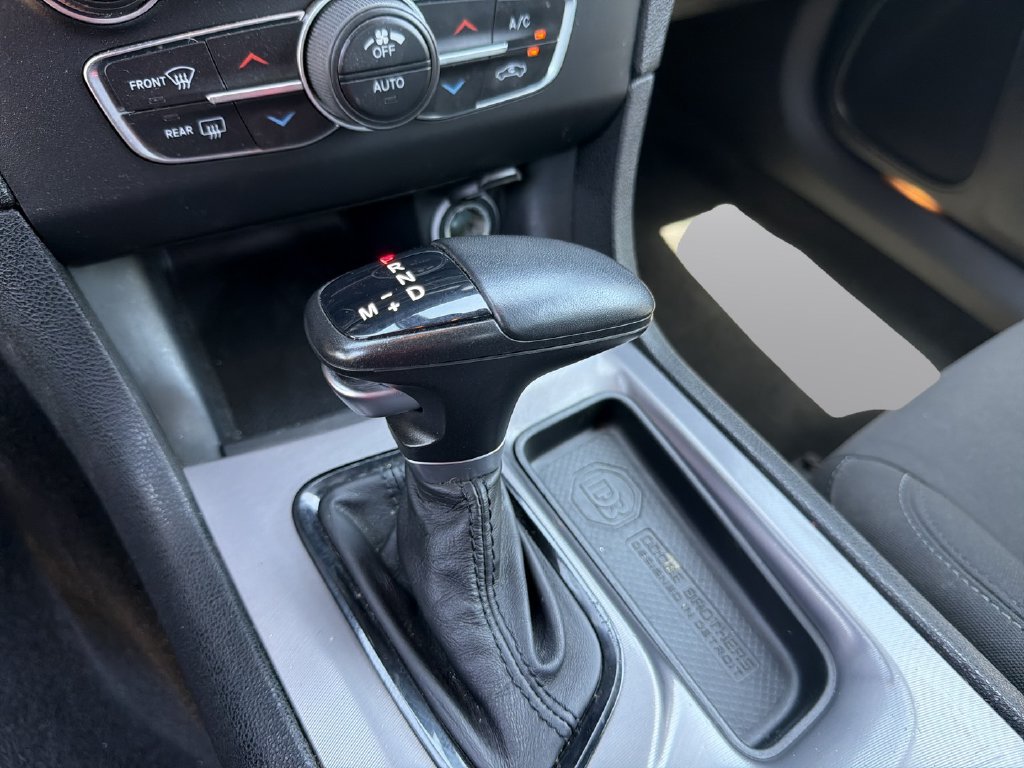 Used 2023 Dodge Charger R/T w/ Blacktop Package RWD image 15