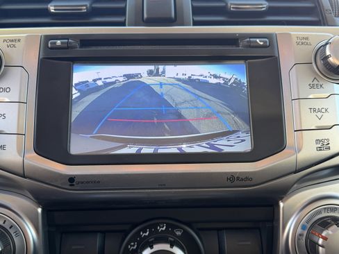 Used 2015 Toyota 4Runner Limited image 18