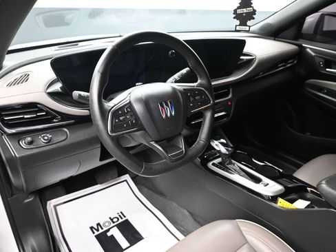 Used 2024 Buick Envista Avenir FWD image 13