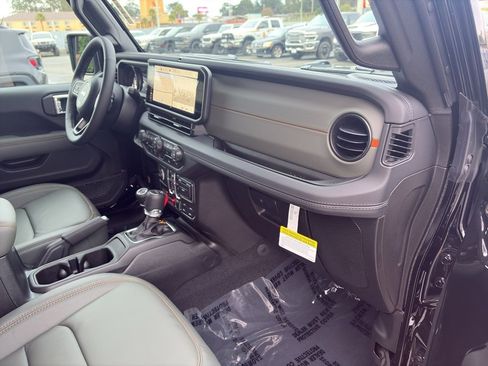 New 2026 Jeep Gladiator Mojave image 26