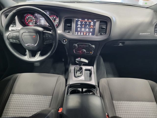 Used 2023 Dodge Charger SXT w/ Blacktop Package AWD/4WD image 18