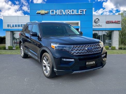 Used 2022 Ford Explorer Limited w/ Class IV Trailer Tow Package AWD/4WD image 9