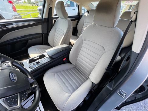 Used 2018 Ford Fusion S FWD image 9