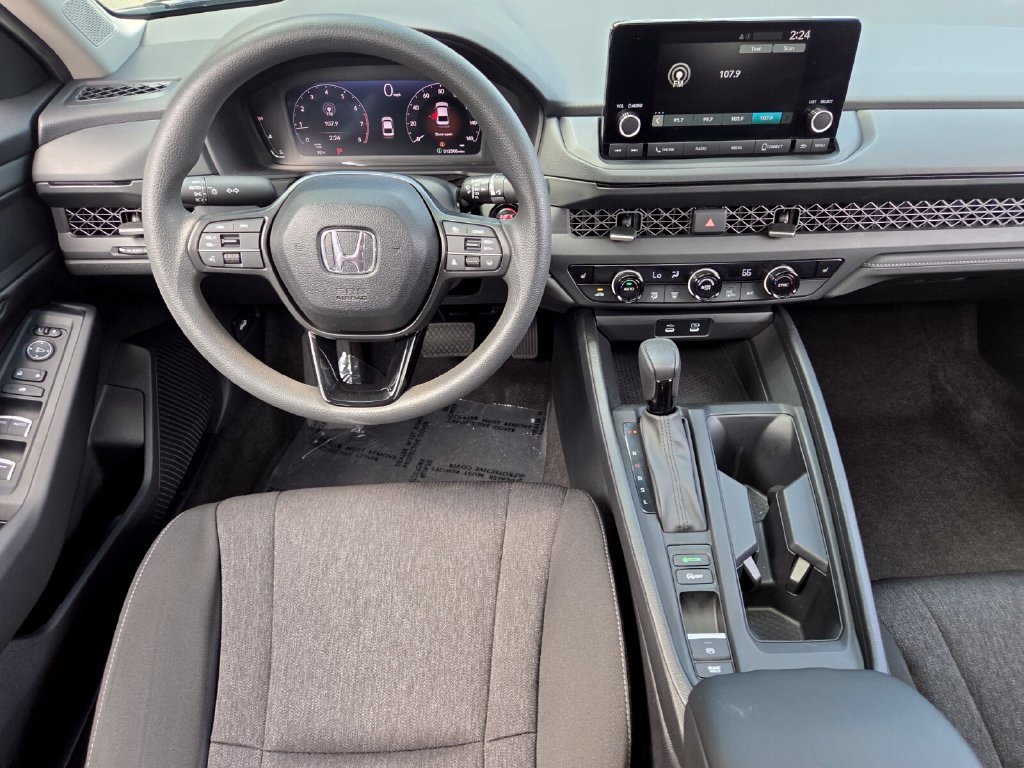 Used 2025 Honda Accord SE image 12