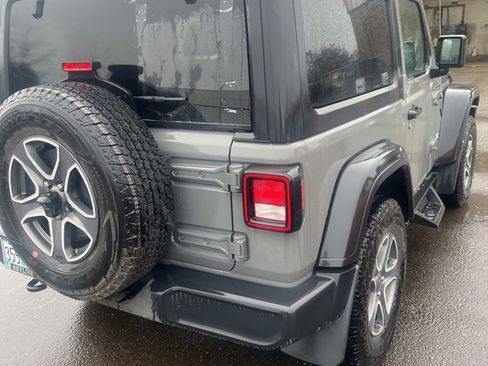 Used 2020 Jeep Wrangler Sport image 9