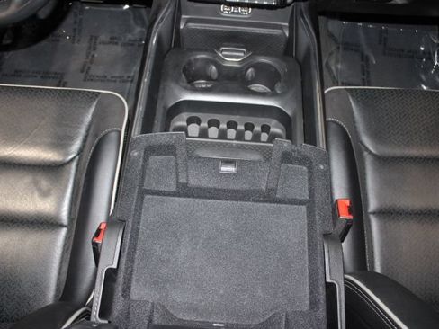 Used 2023 RAM 1500 Laramie AWD/4WD image 31