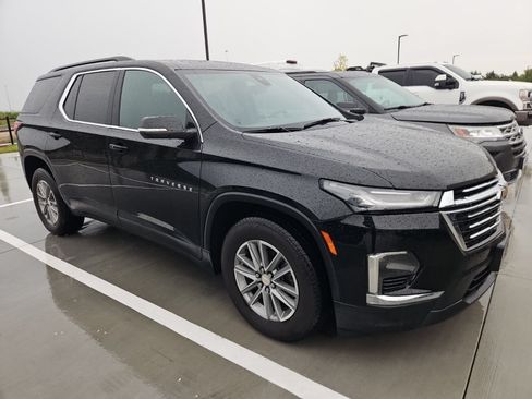 Used 2022 Chevrolet Traverse LT AWD/4WD image 3