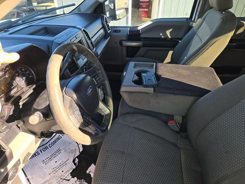 Used 2018 Ford F350 XLT w/ XLT Value Package image 11