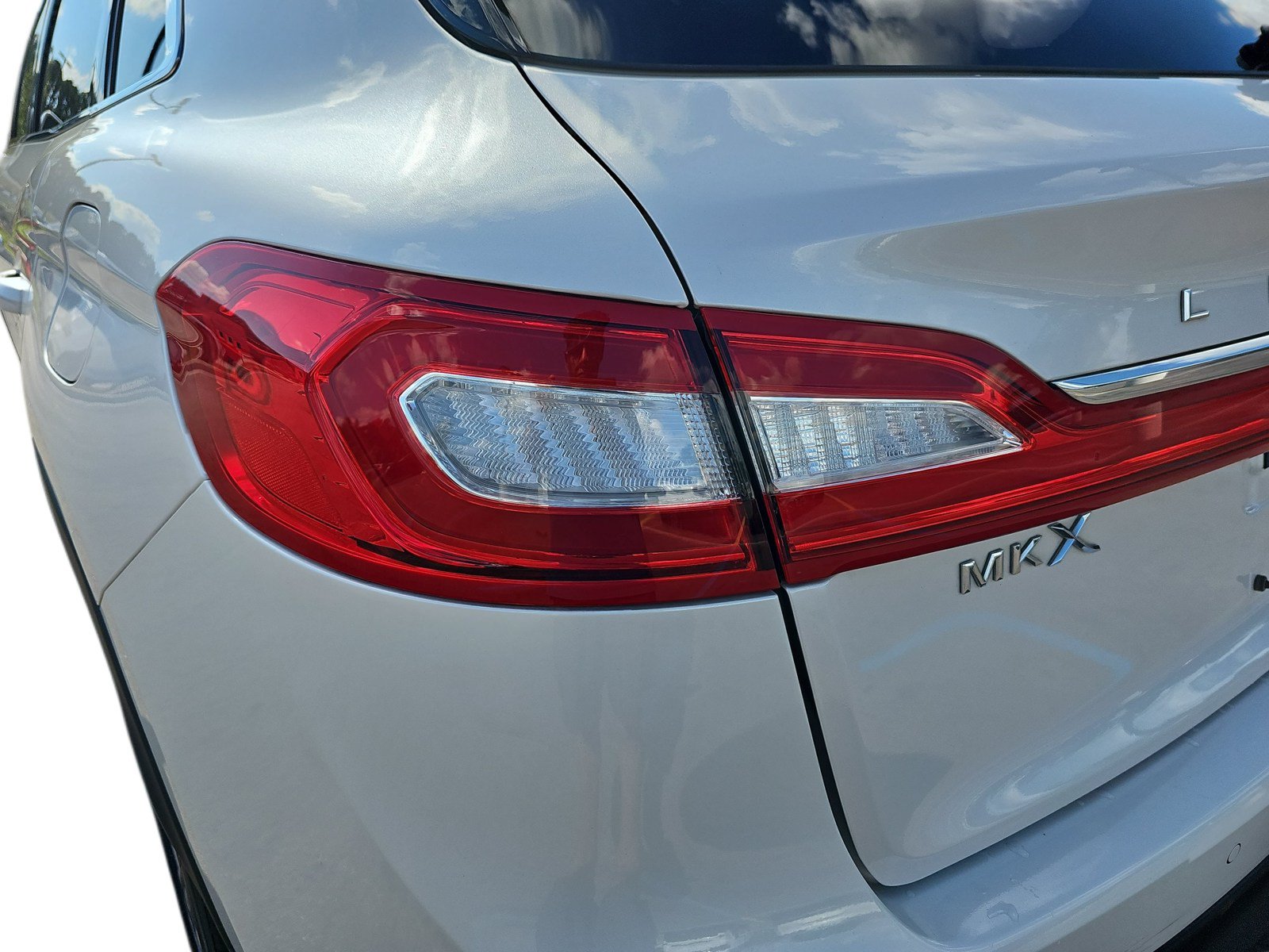 Used 2017 Lincoln MKX Reserve AWD/4WD image 32