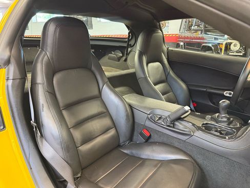 Used 2011 Chevrolet Corvette Coupe w/ 1LT RWD image 34