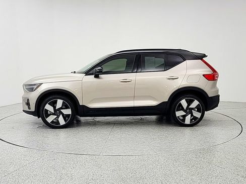 Used 2023 Volvo XC40 Recharge Ultimate w/ Protection Package Premier AWD/4WD image 8