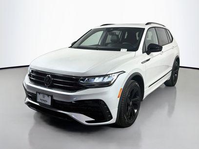 Used 2023 Volkswagen Tiguan SE R-Line